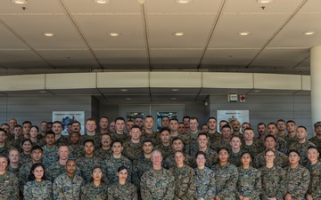 The Commandant, Gen. Eric M. Smith visits MRF-D