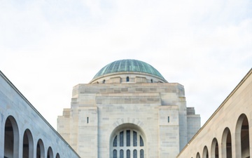 The Commandant, Gen. Eric M. Smith travels to Canberra Australia
