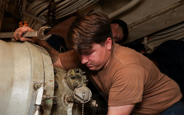 Ike Conducts Routine Operations at Naval Station Norfolk