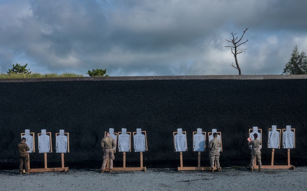 5th Air Naval Gunfire Liaison Company hosts Combat Pistol Program