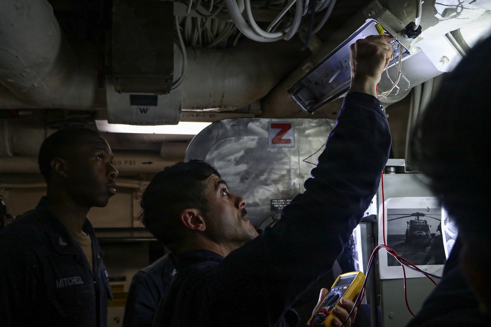 Frank E. Petersen Jr. Sailors Conduct Maintenance