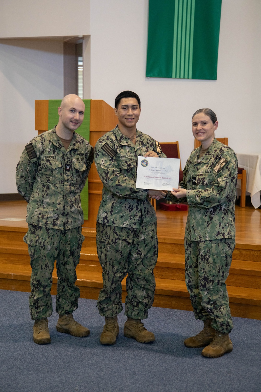 NMRTU Iwakuni EMT Course Graduation