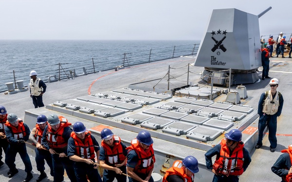 Delbert D. Black Conducts Replenishment-at-Sea with Henry J. Kaiser