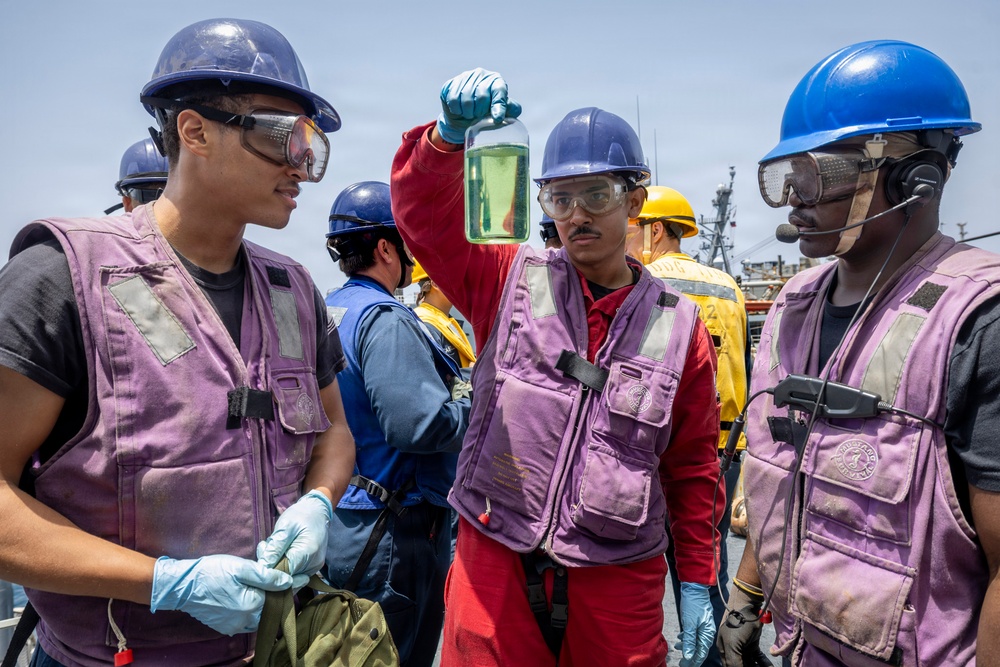 Delbert D. Black Conducts Replenishment-at-Sea with Henry J. Kaiser