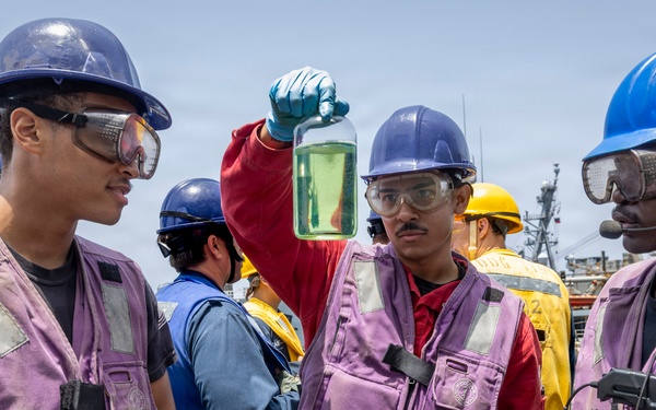Delbert D. Black Conducts Replenishment-at-Sea with Henry J. Kaiser