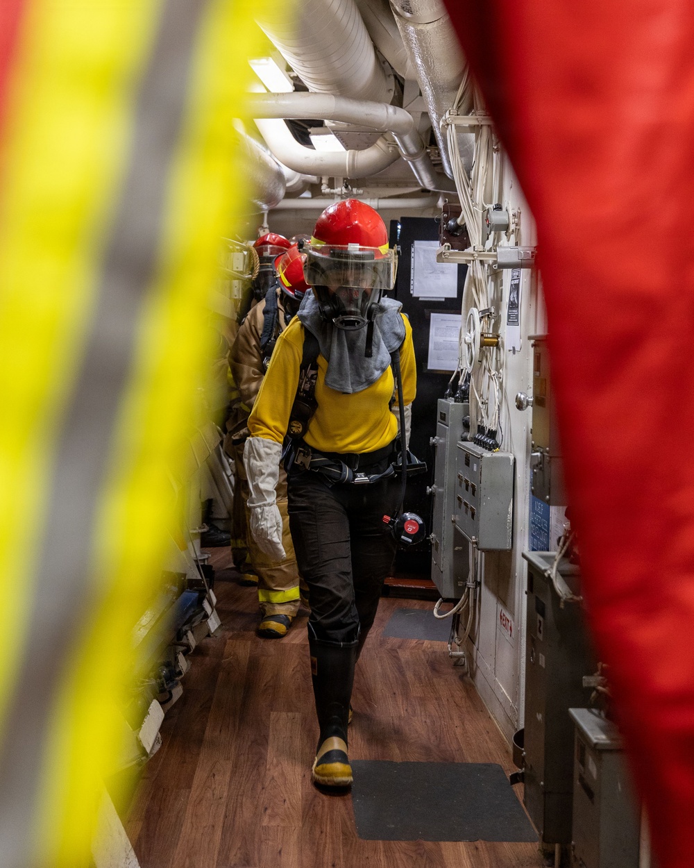 USS Mustin conducts integrated training team drill