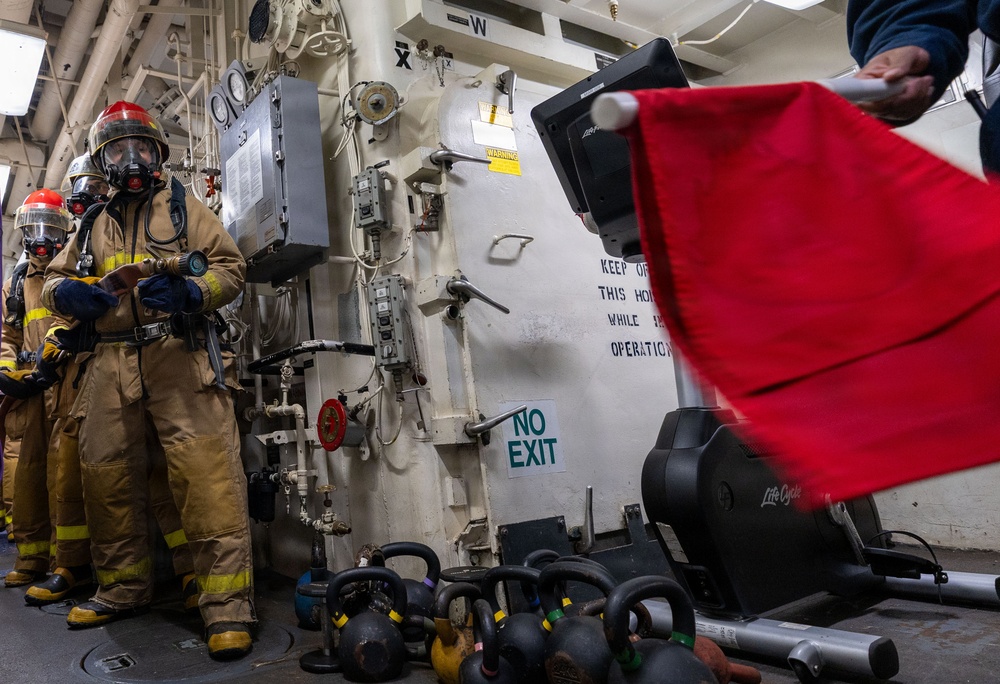 USS Mustin conducts integrated training team drill