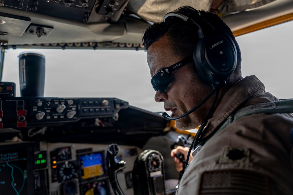 F35s refuel and patrol CENTCOM AOR