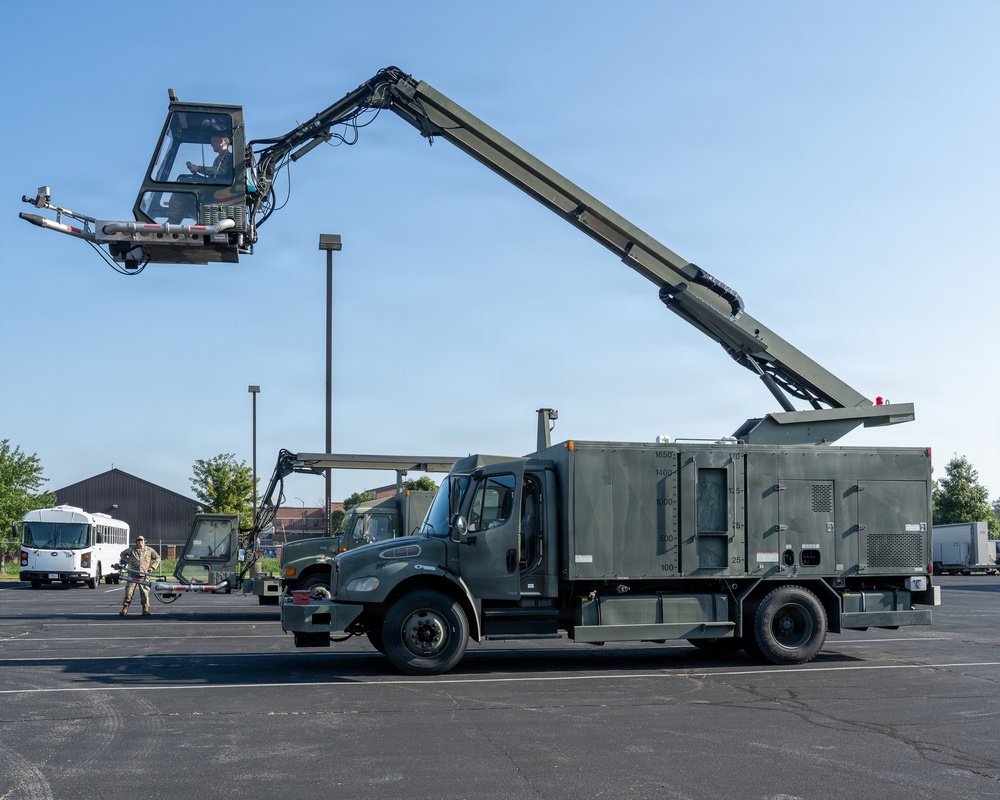 126 ARW Hosts Deicer Training