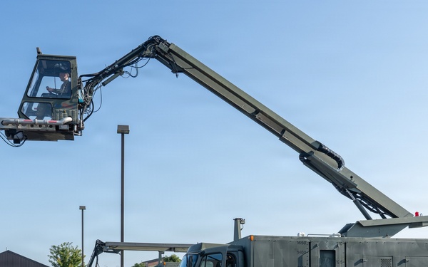 126 ARW Hosts Deicer Training