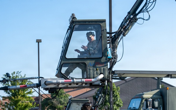 126 ARW Hosts Deicer Training