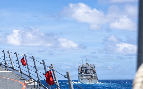 USS Mustin conducts replenishment-at-sea with USNS Alan Shepard