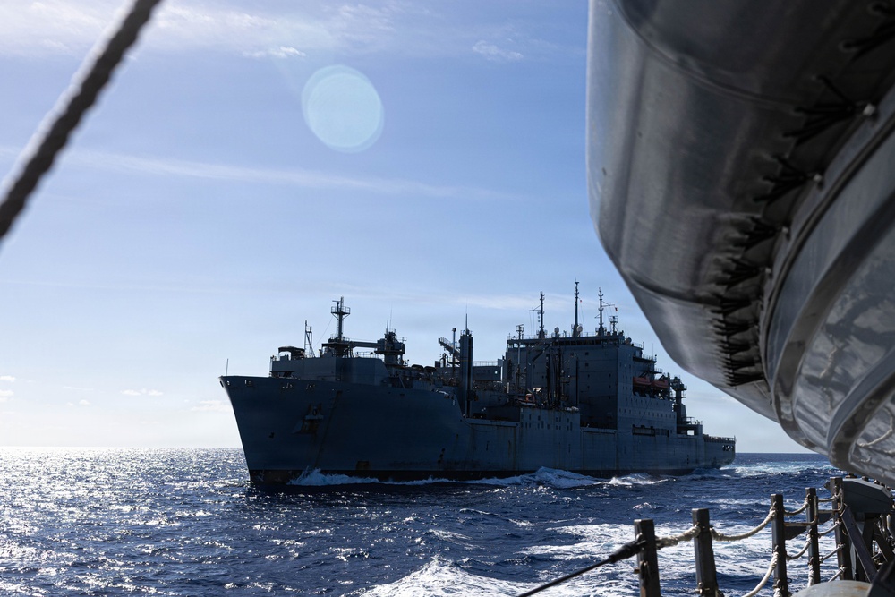 USS Mustin conducts replenishment-at-sea with USNS Alan Shepard
