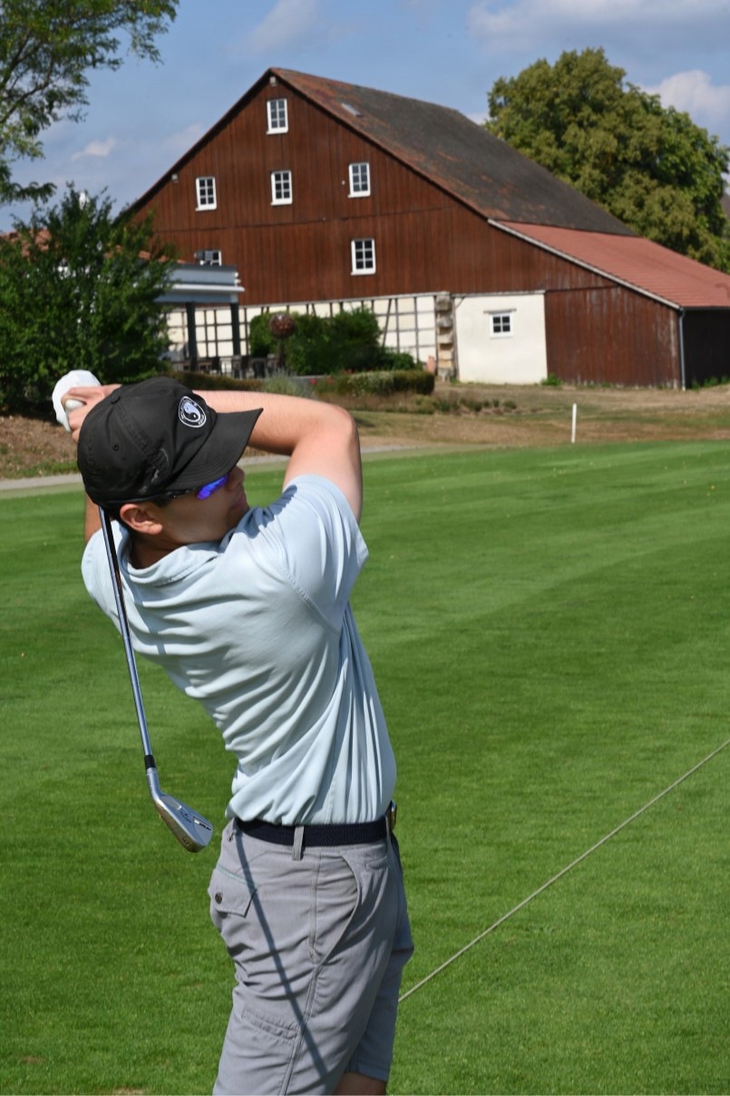 USAG Stuttgart dentist to compete at All-Army Golf Trial Camp