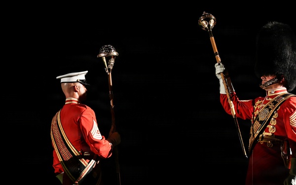 Lt. Gen. Odom hosts Her Excellency Nicola Clase for Evening Parade at Marine Barracks Washington