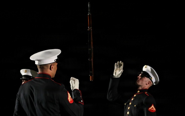 Lt. Gen. Odom hosts Her Excellency Nicola Clase for Evening Parade at Marine Barracks Washington