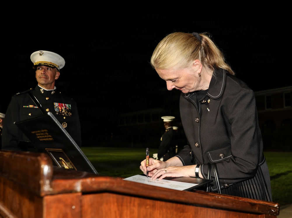 Lt. Gen. Odom hosts Her Excellency Nicola Clase for Evening Parade at Marine Barracks Washington