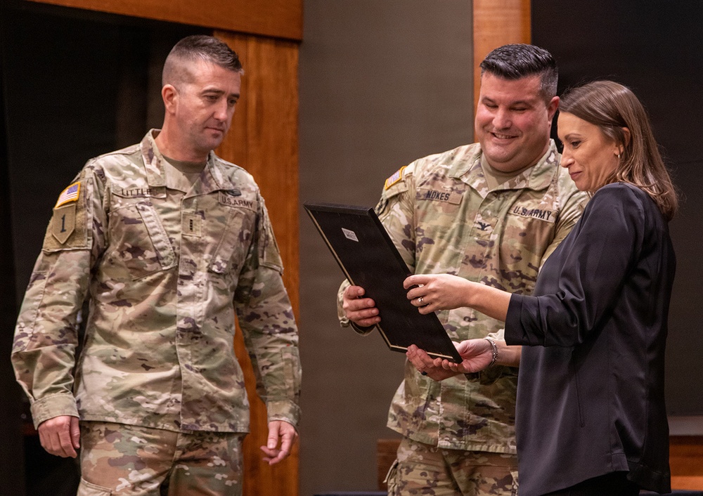 Pleasant Plains Soldier Retires after 26 Year Career