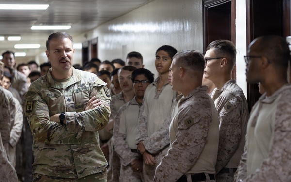Task Force Lightning Senior Leader visits U.S. Marines in the CENTCOM AOR