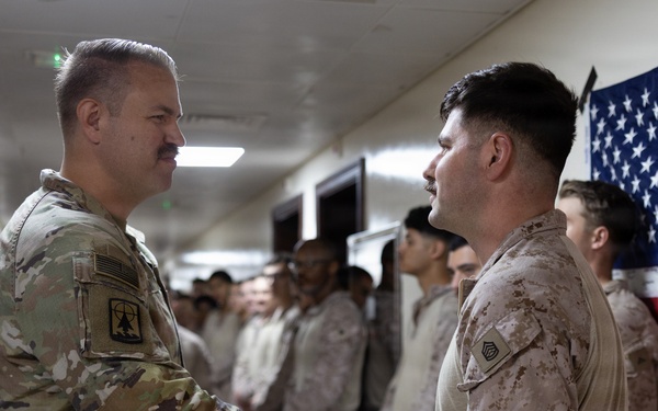 Task Force Lightning Senior Leader visits U.S. Marines in the CENTCOM AOR