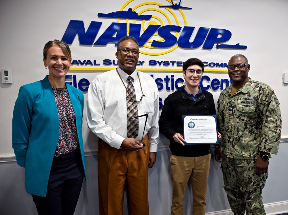 Joseph Rojas receives Small Business Advocacy Award