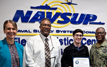Joseph Rojas receives Small Business Advocacy Award