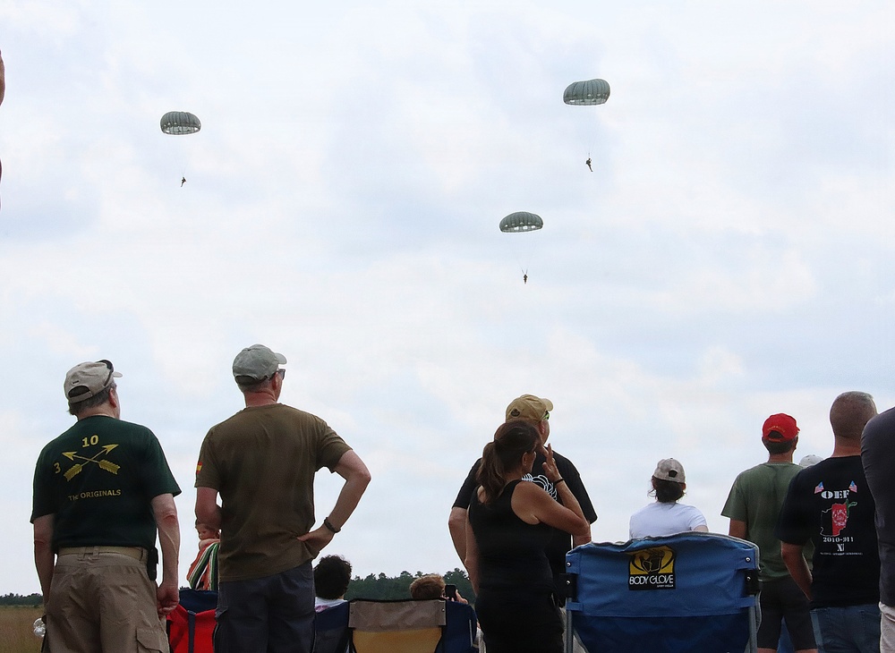 404th Civil Affairs Battalion Airborne Descent Observation at JB MDL