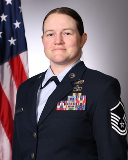 U.S. Air Force Master Sgt. Helena Cox Set to Retire From Military Service-1