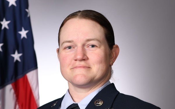 U.S. Air Force Master Sgt. Helena Cox Set to Retire From Military Service-1