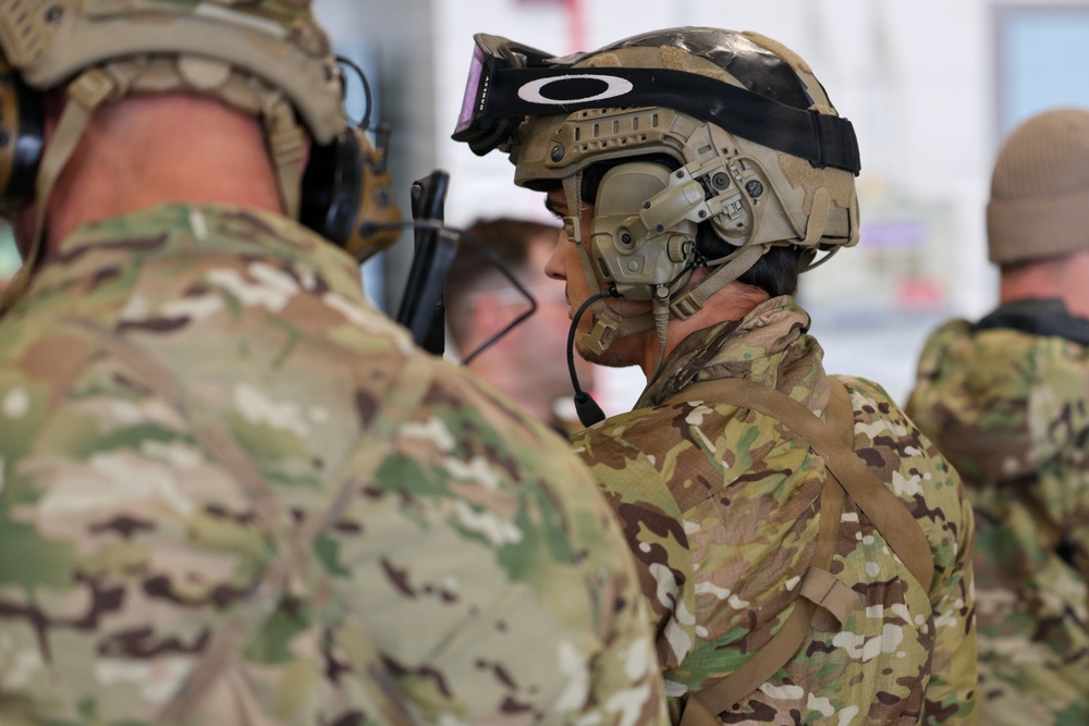 Green Berets, Alaska Army National Guard air crew perform RAPIDS infil to St. Lawrence Island during Operation Polar Dagger