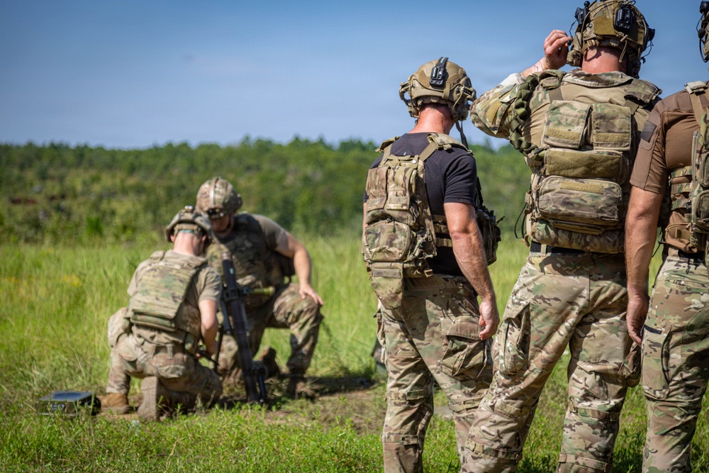 3rd Special Forces Group (Airborne) conducts cross training exercise with the 82nd Airborne Division