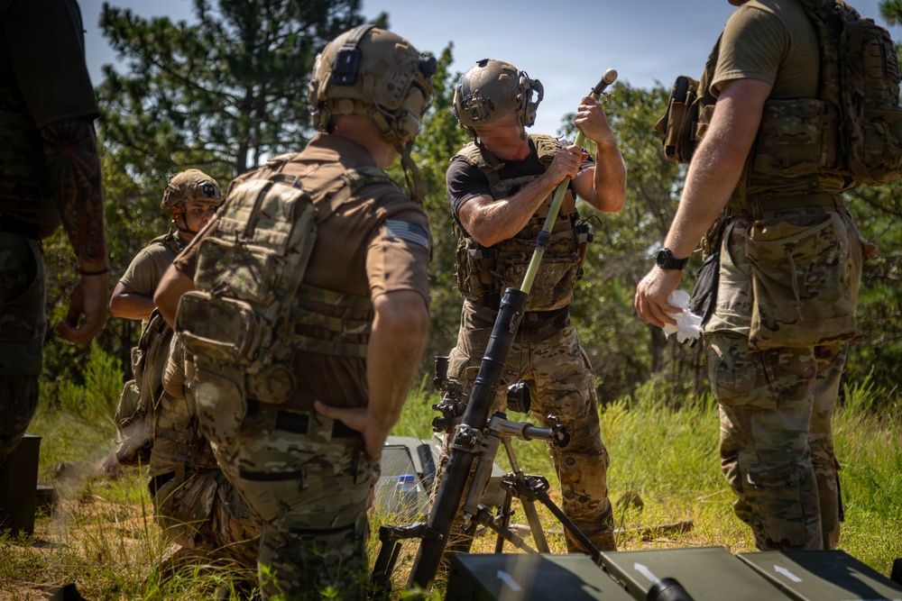 3rd Special Forces Group (Airborne) conducts cross training exercise with the 82nd Airborne Division