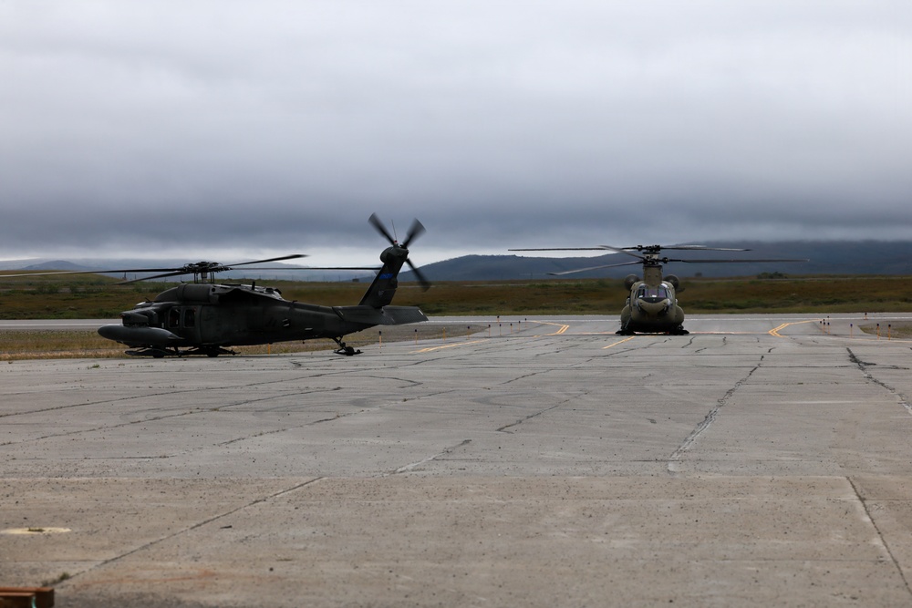 Green Berets, Alaska Army National Guard air crew perform RAPIDS infil to St. Lawrence Island during Operation Polar Dagger
