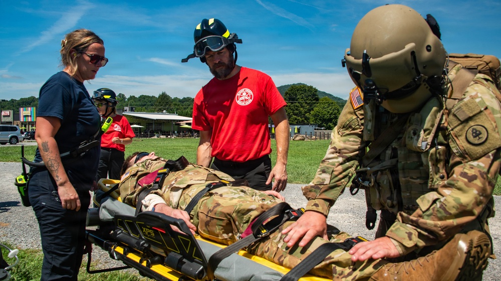 1-230th Aviation Regiment Builds Medical Readiness with Tennessee Agencies