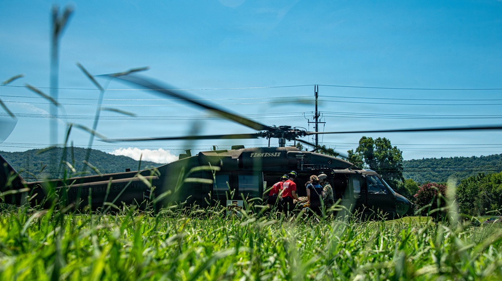 1-230th Aviation Regiment Builds Medical Readiness with Tennessee Agencies