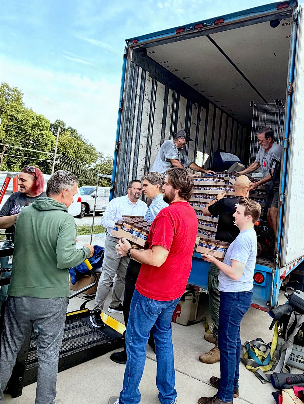 22,000 jars of peanut butter spark Fort Leavenworth community-wide effort to support military families
