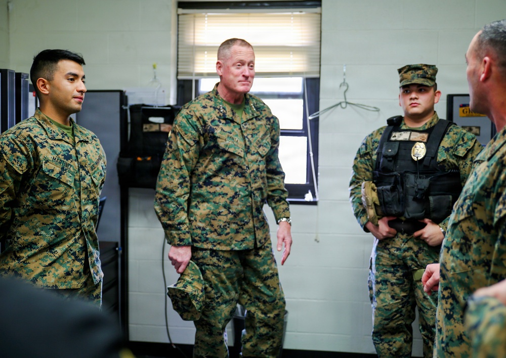 Lt. Gen. Banta Tour and Visit of MCLB Albany