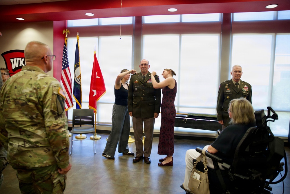 Col. Micheal Armstrong Promoted to Brigadier General at Western Kentucky University