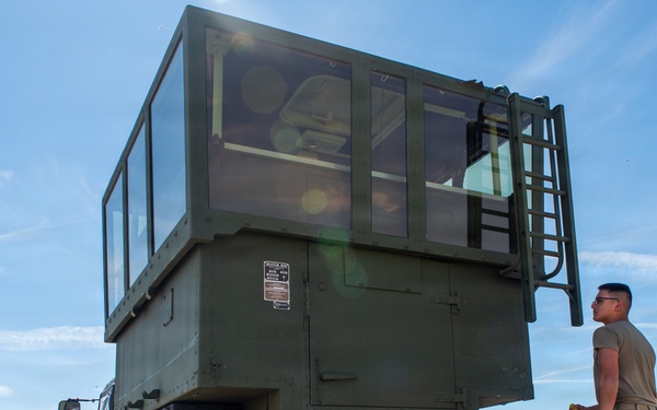 258th CAOS Airmen teardown mobile air traffic control tower