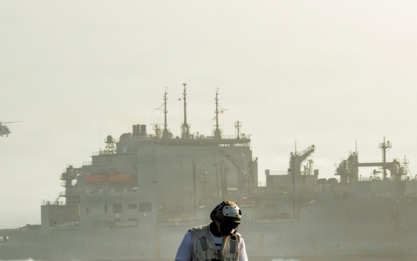 USS George Washington Conducts Replenishment at Sea