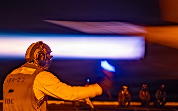 USS George Washington Conducts Flight Operations
