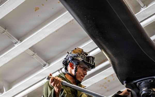 Aircraft Maintenance onboard USS Makin Island