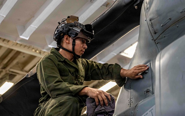Aircraft Maintenance onboard USS Makin Island