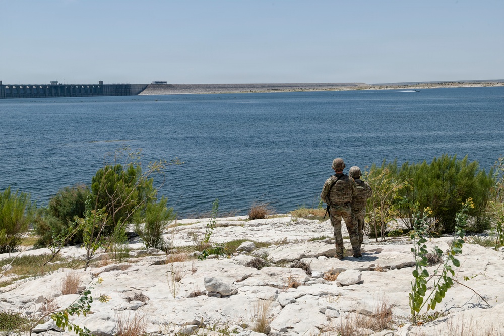 Army Reserve engineers conduct maritime overwatch operations in Del Rio