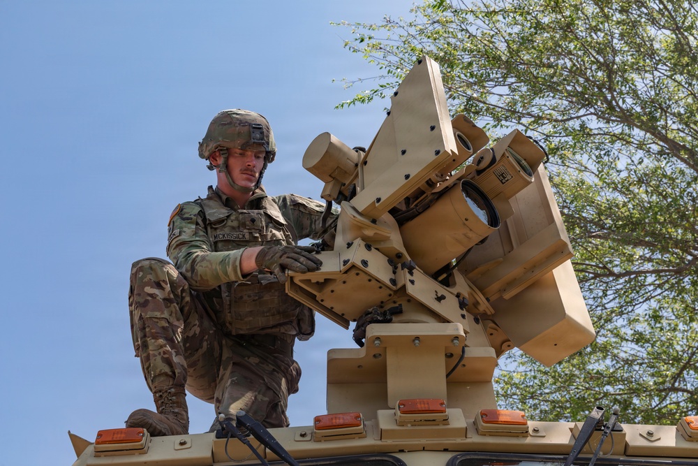 Army Reserve engineers conduct persistent monitoring with CROWS in Del Rio