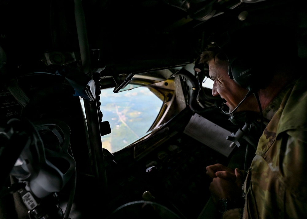 91st ARS honors World War II veteran with Arlington flyover