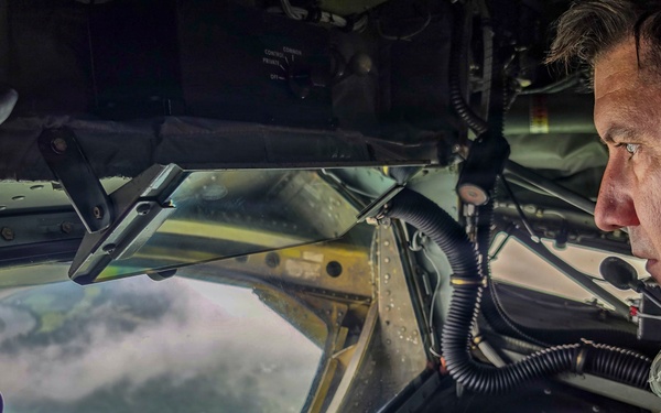 91st ARS honors World War II veteran with Arlington flyover