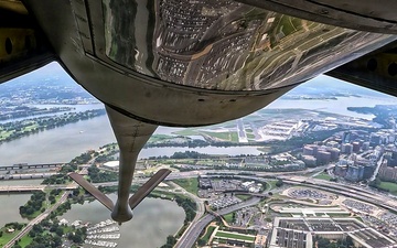 91st ARS honors World War II veteran with Arlington flyover