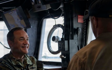 MyNavy HR visits USS Patriot (MCM 7)