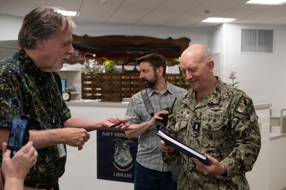 Naval District Washington’s 94th Commandant, Rear Adm. David Faehnle, visits Naval History and Heritage Command